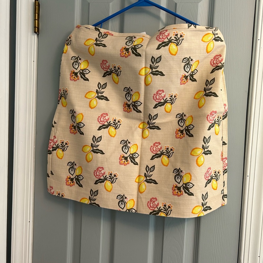 Womens loft skirt. Size 14. NWT